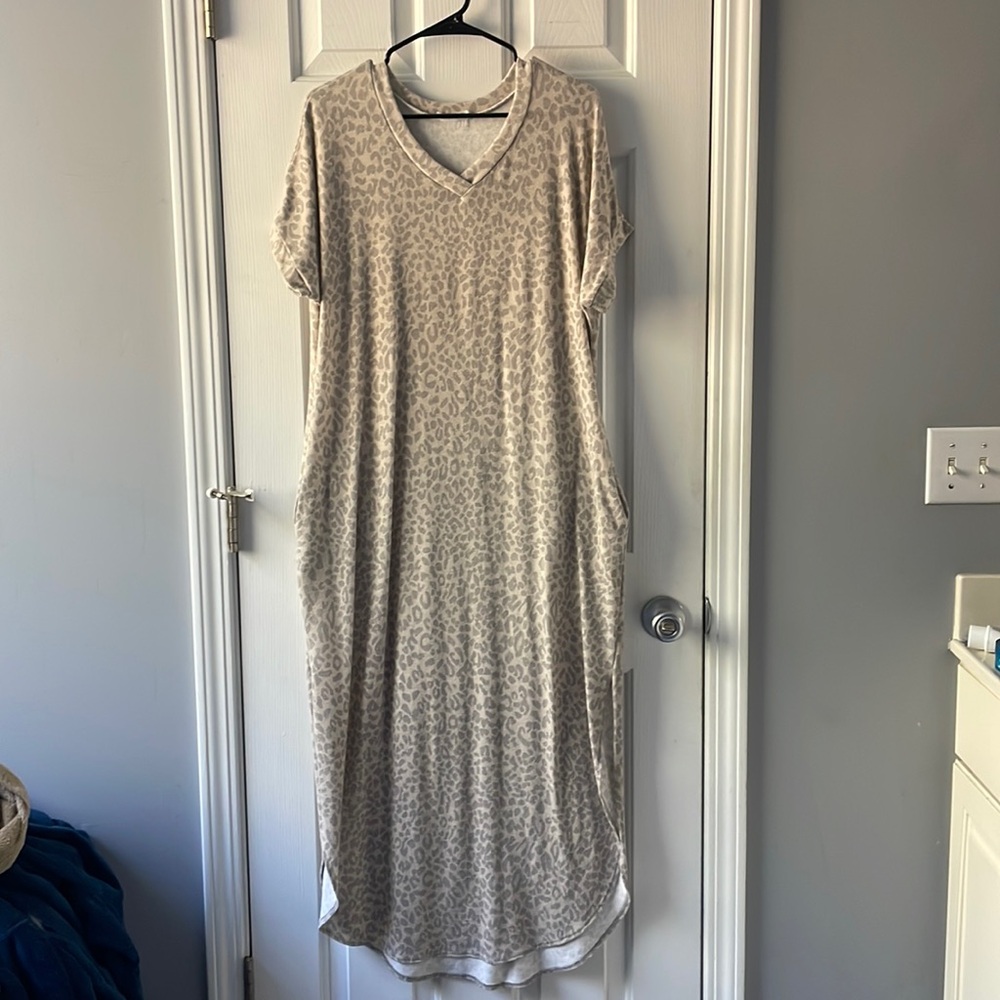 BOMBOM Leopard Maxi Dress